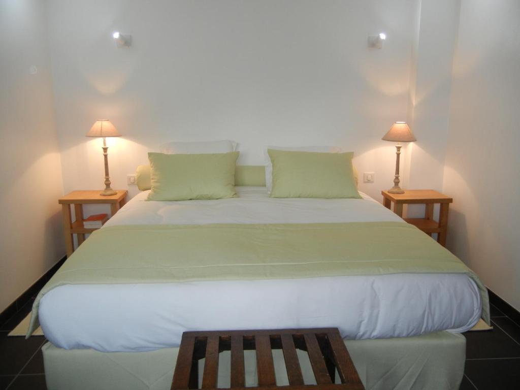 Chateau De Cocove Recques-sur-Hem Rom bilde